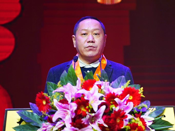 鸡西市副市长钱言考致辞